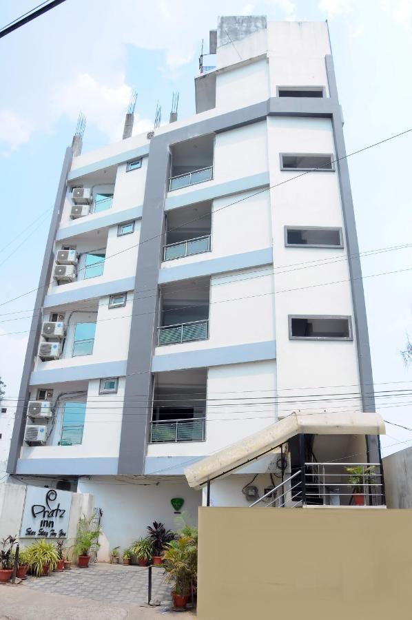 Hotel Pratz Inn Hyderabad Exterior foto