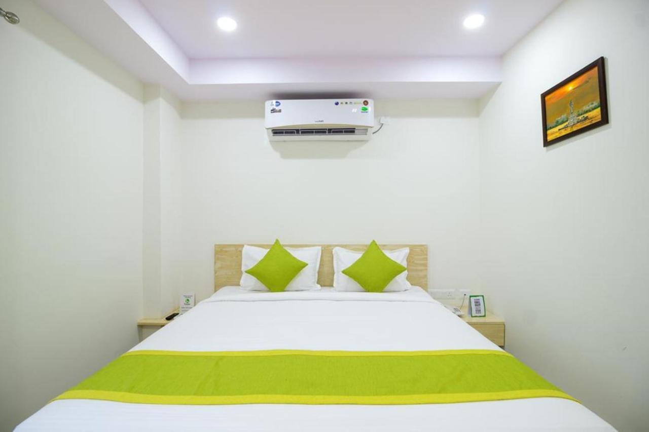 Hotel Pratz Inn Hyderabad Exterior foto